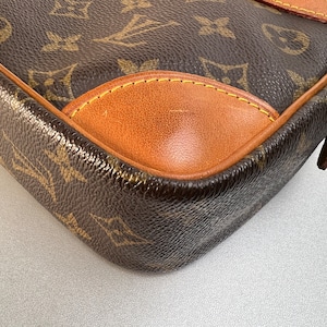 LOUIS VUITTON ルイヴィトン モノグラム コンピエーニュ 28 セカンドバッグ  レザー ハンドバッグ ブラウン A-12142