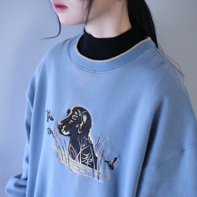 "刺繍" dog and bird good coloring over silhouette sweat