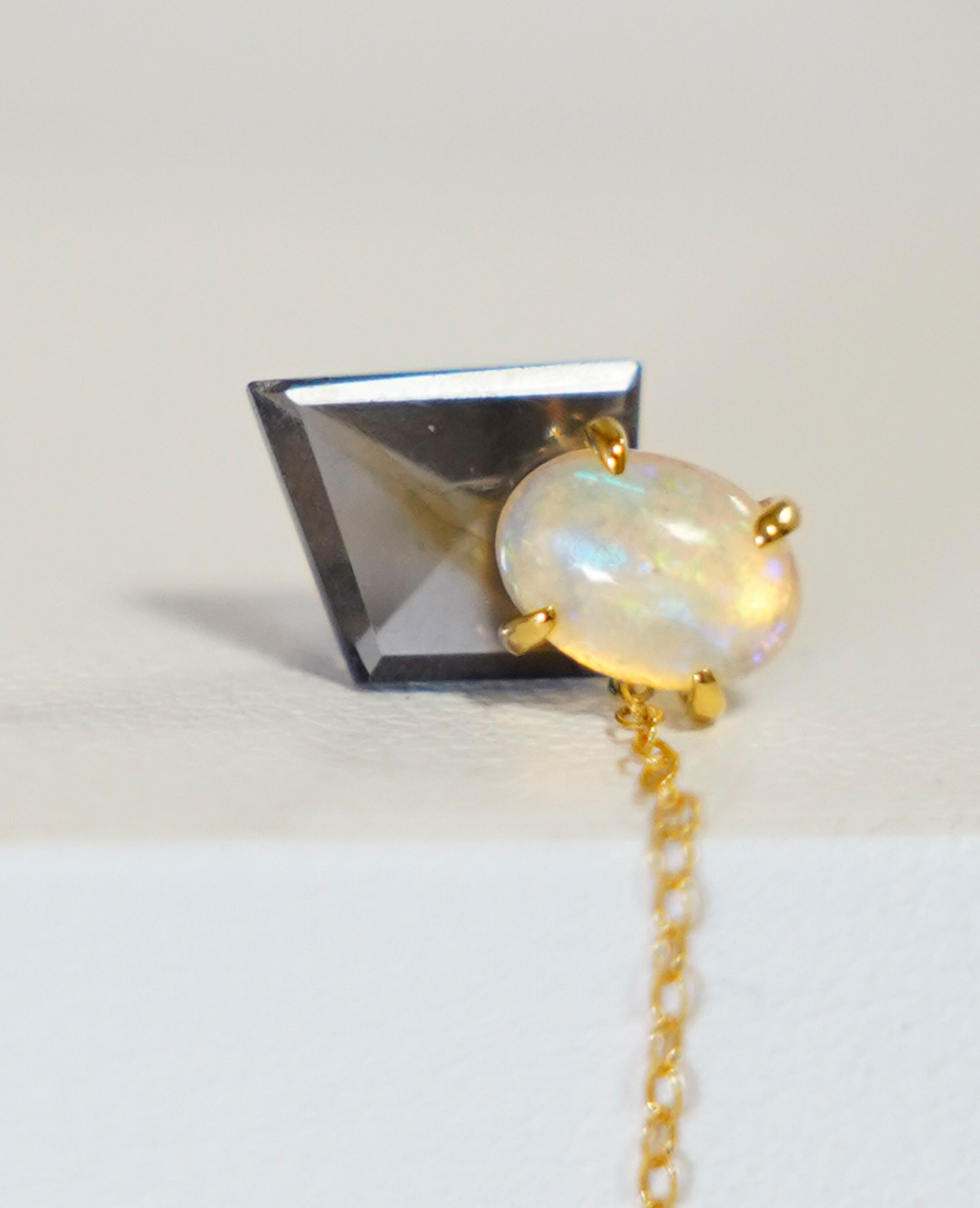 (SV)Iolite&Opal pierced