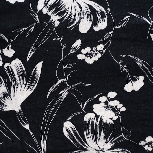black and white flower pattern l/s shirt