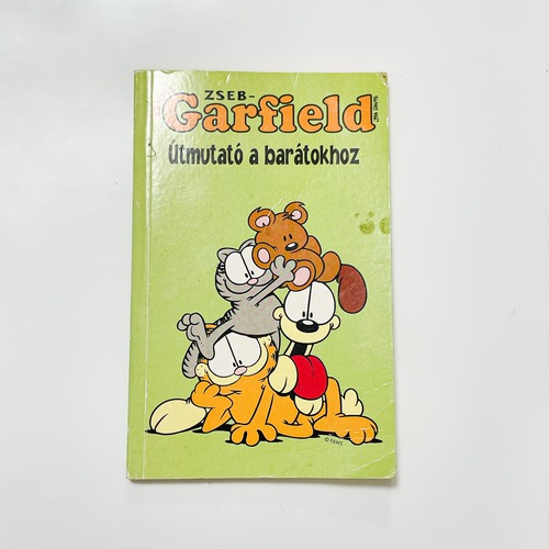 Vintage 2001 Garfield Hungarian Pocket Comic Book