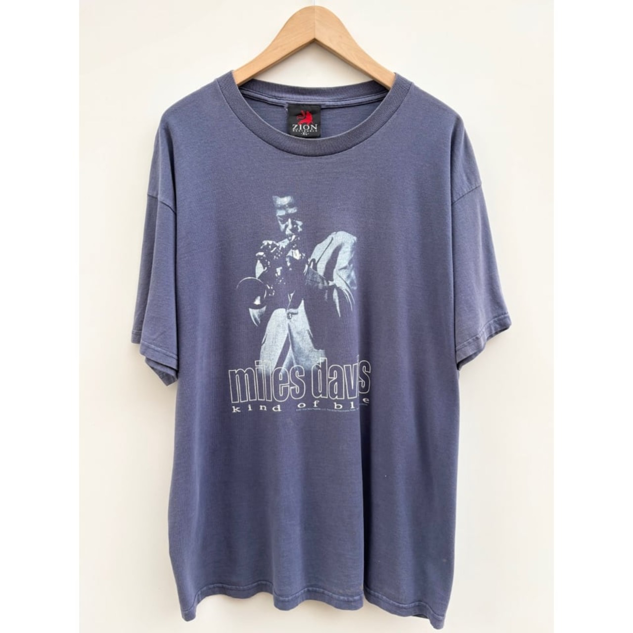 00s MILES DAVIS "Kind of Blue" Tee Size XL