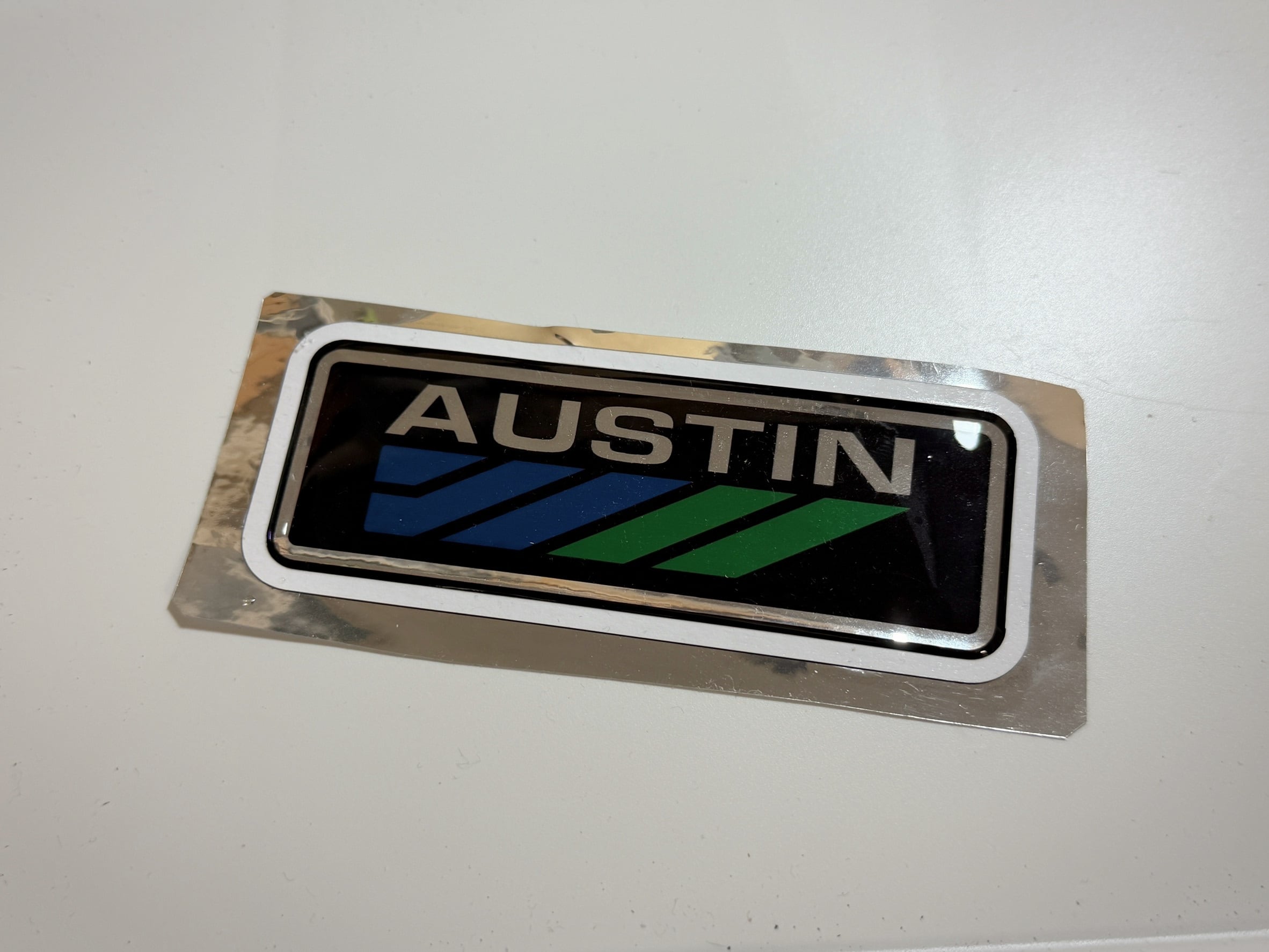 AUSTIN ROVER時代の リプロ グリルバッジ ステッカー AUSTIN OLD STOCK