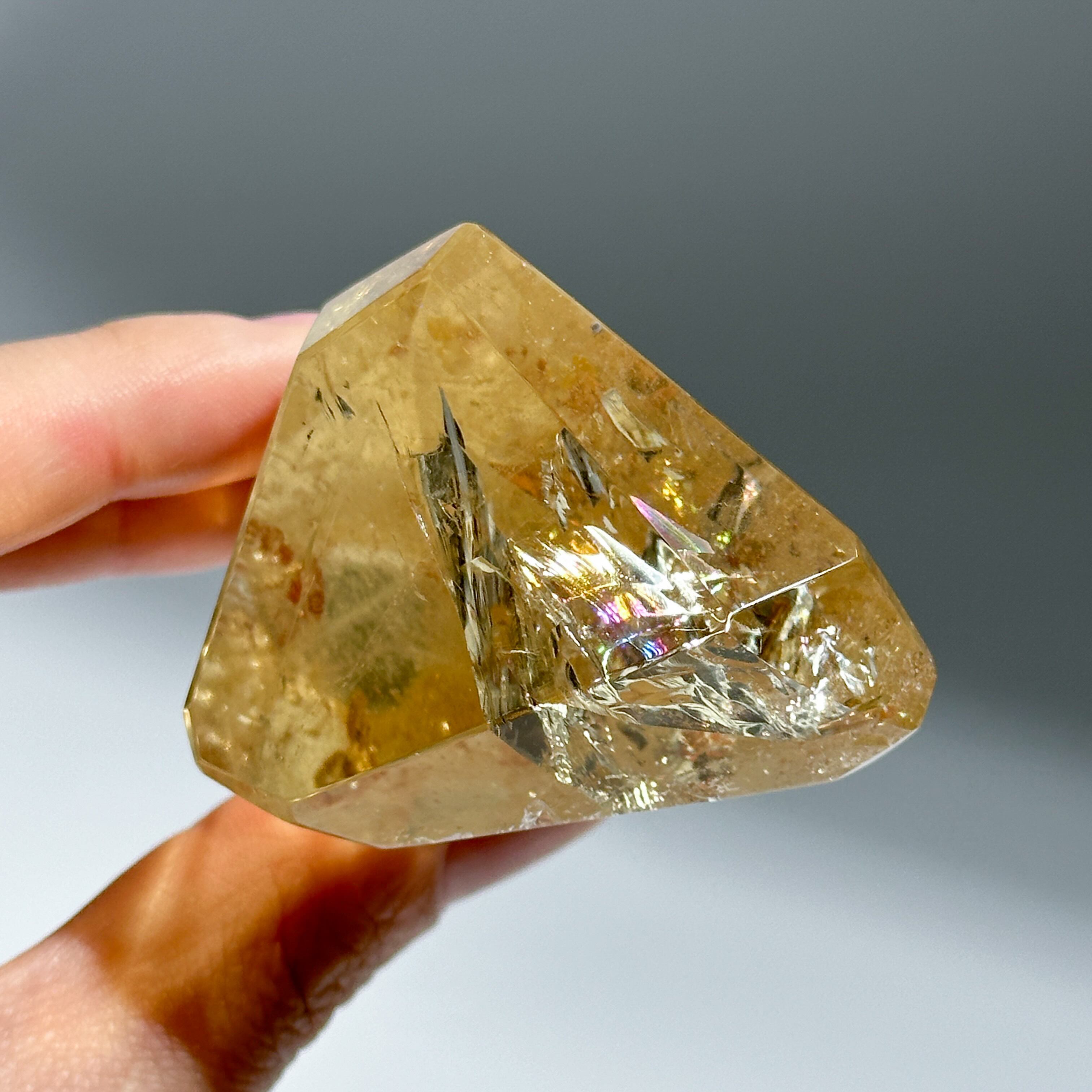 虹◎シトリン（黄水晶） フリーフォーム56◇ Citrine ◇ 天然石・鉱物