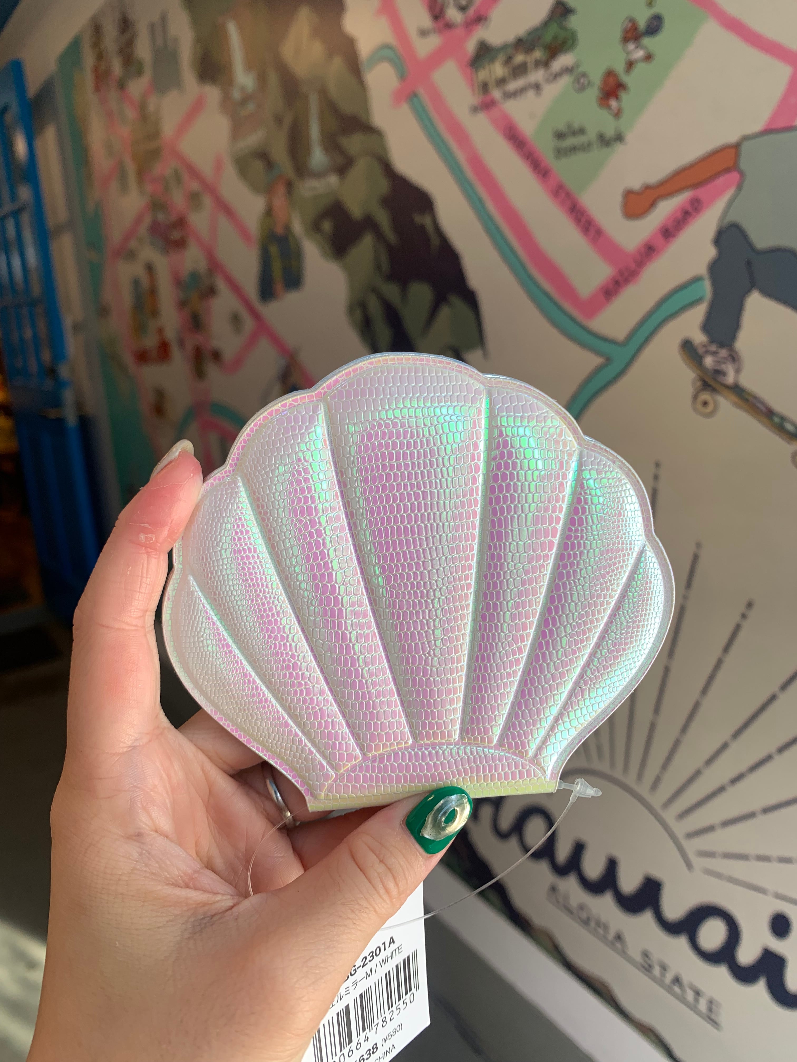 人気商品につき再入荷》手のひらサイズのコンパクトシェルミラー 手鏡