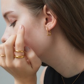 6/6(金)21時新作発売*stainless square dot pierce