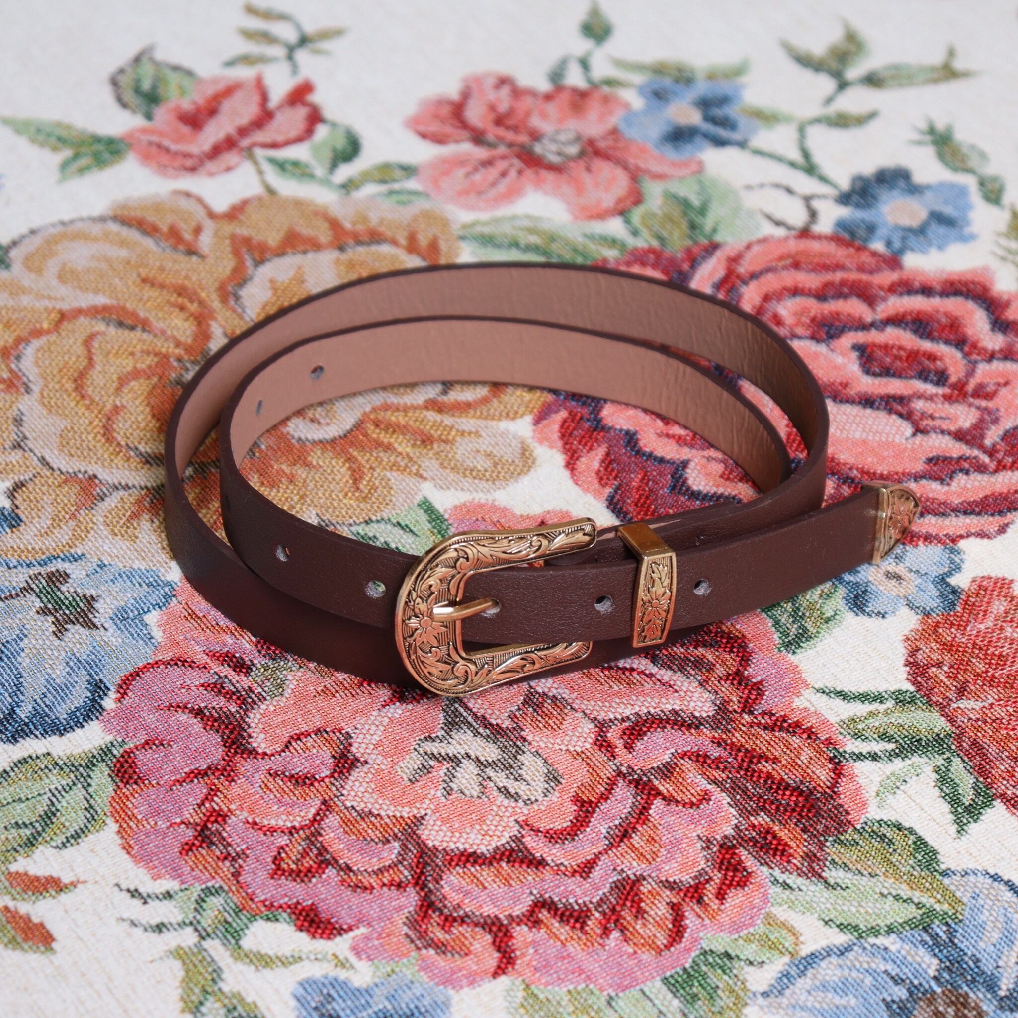 Leather rose belt