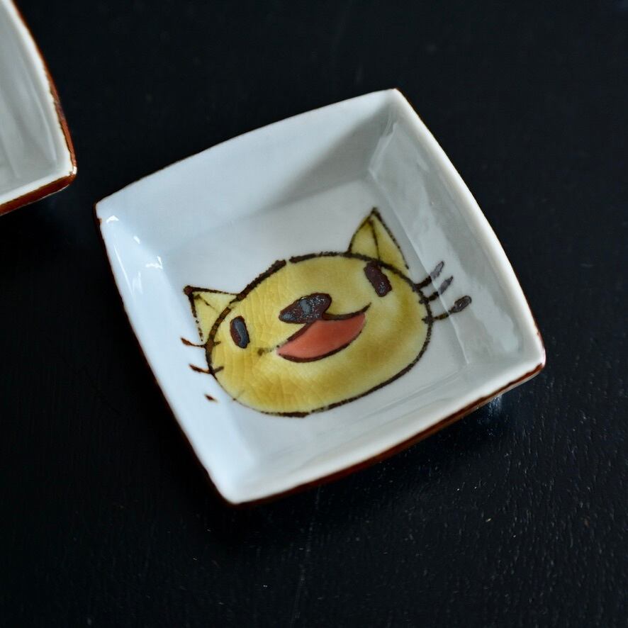 村田菜穂美『 豆角皿 みんなお友達 白地』［2104130000966］ | casa