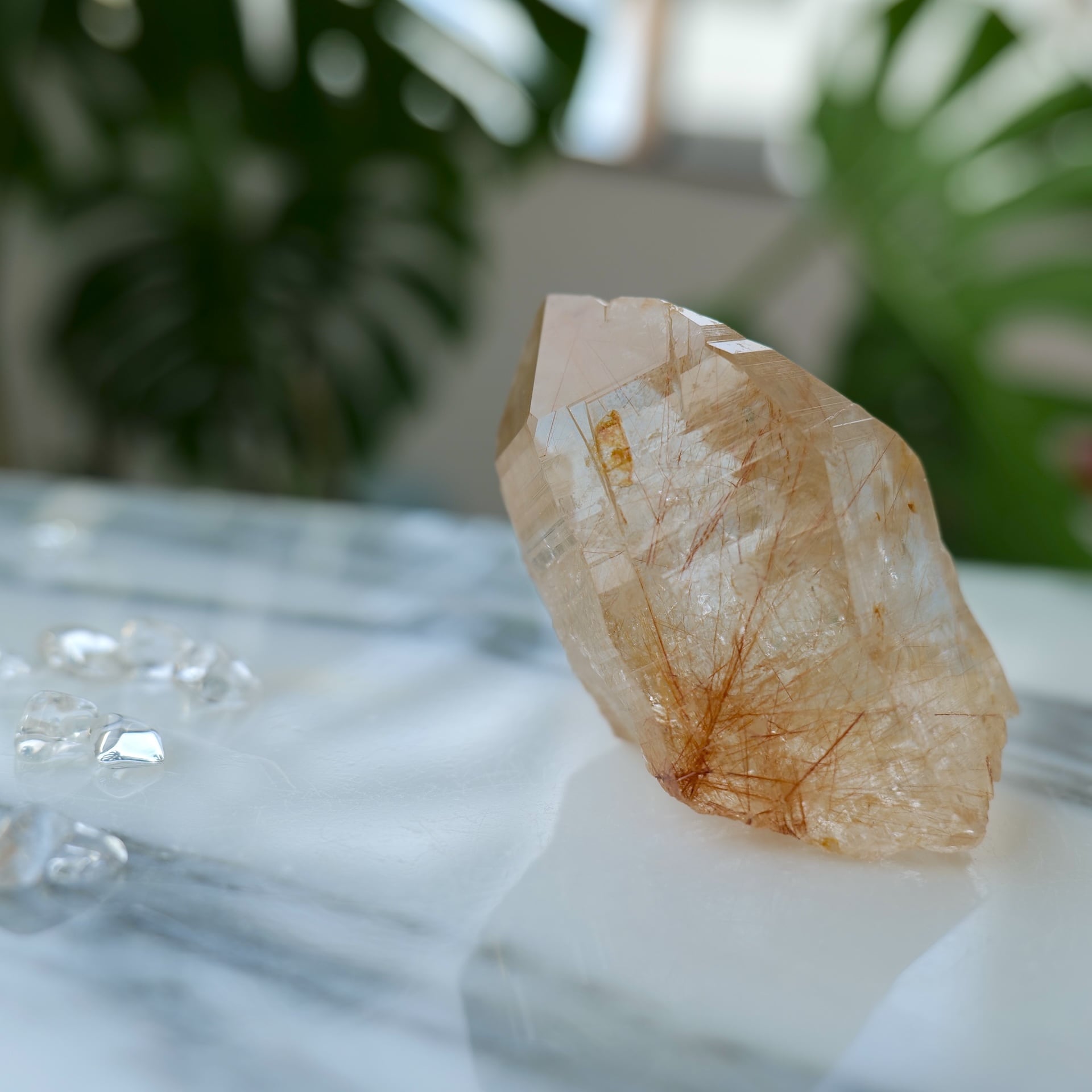ヒマラヤ産オレンジルチルクォーツポイント 天然石水晶 【チャンスを引き寄せ、現実を動かす力をサポートする】
