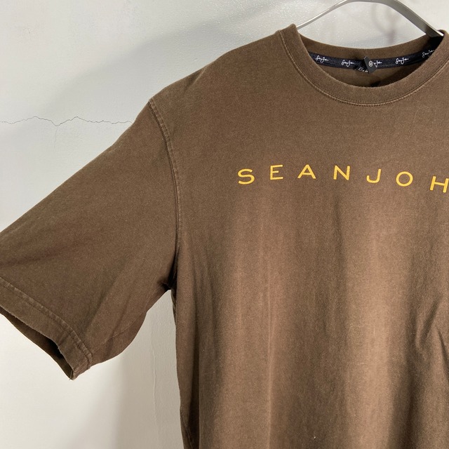 『送料無料』Sean John ショーンジョン　ロゴプリントTシャツ　XL ブラウン系