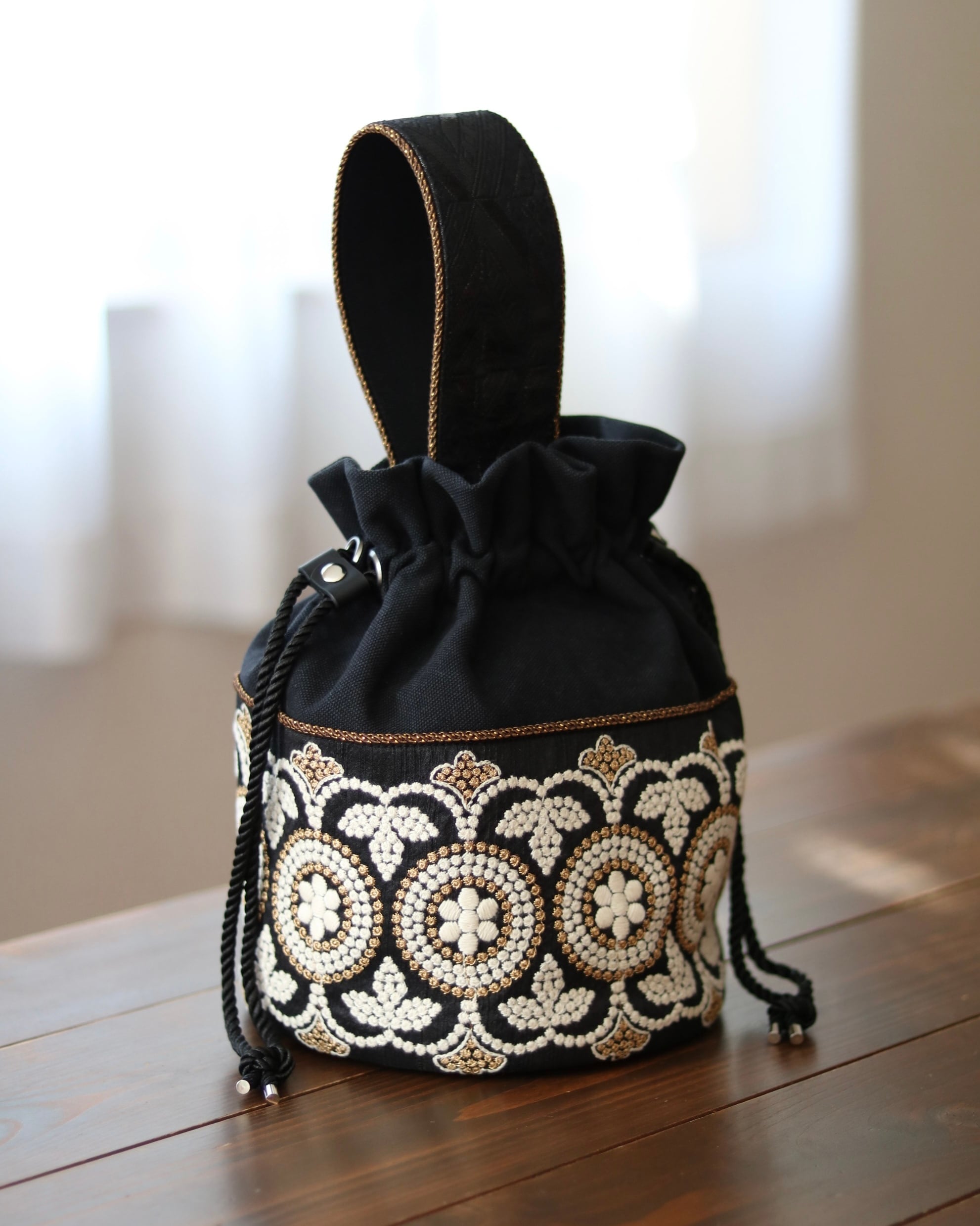 Orner Draw ワンハンドルバッグ /Classical noir (クラシカルノワール)