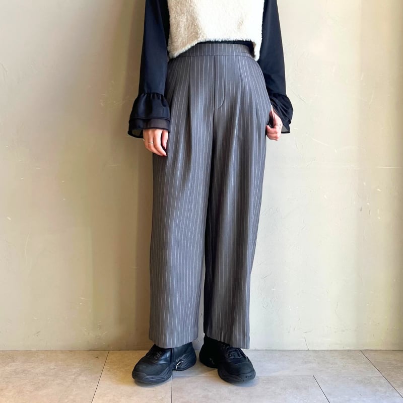 100persent.15様専用:《 一部サイズ11/16(日)まで販売 / 11月中旬以降発送 》【 CYNICAL 】ツイル×裏起毛ボンディングタックパンツ グレーストライプ/01