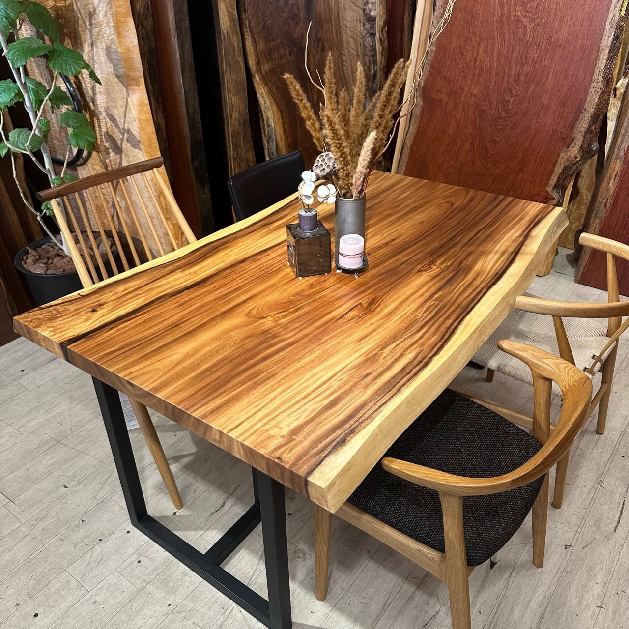 モンキーポッド 一枚板 | 千年家具 - 一枚板 テーブル専門店