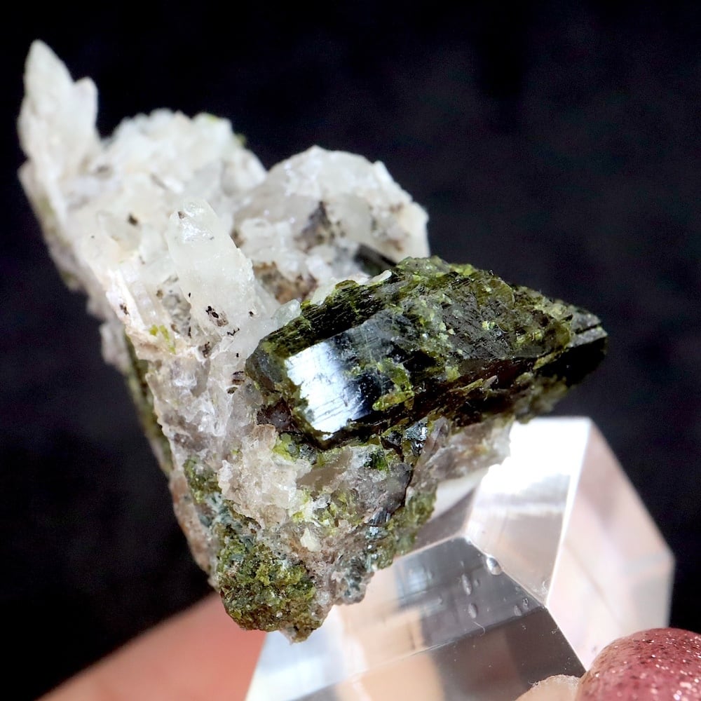 水晶 エリジンインクォーツ 原石 エジリン輝石 激レア 天然石 パワーストーン m14736934472_1.jpg?1731172050