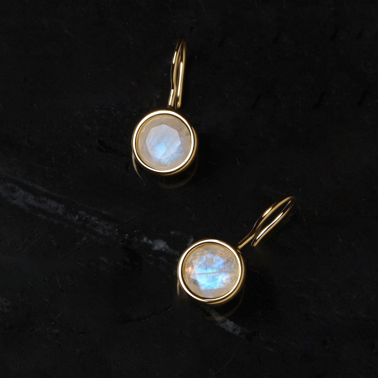S925 ROUND STONE PIERCE -RAINBOW MOON STONE-