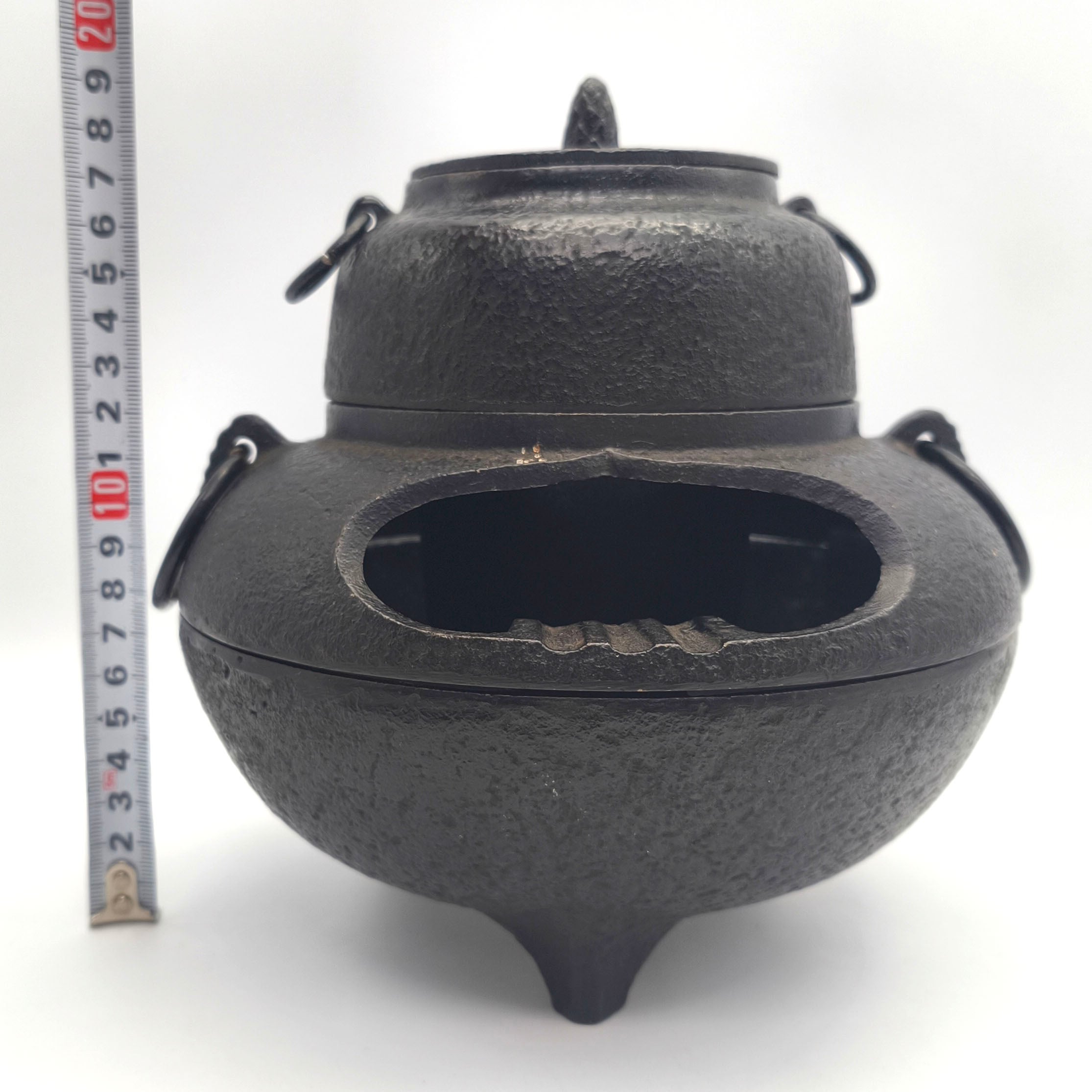 風林火山 南部鉄器 文秀堂 鉄製 鉄器 王将/将棋 入れ物 ケース 小物入 灰皿 南部鉄器・文秀堂・灰皿・煙草入れ・茶釜型・No.260510-31・梱包サイズ