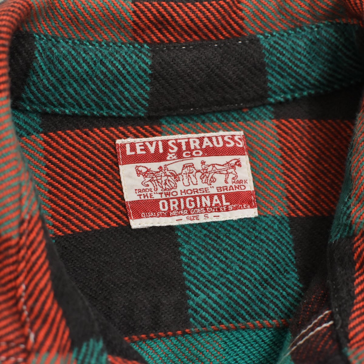 00s Levi's リーバイス チェック ヘビーネルシャツ 山型ポケット 00s Levi's リーバイス チェック ヘビーネルシャツ 山型ポケット