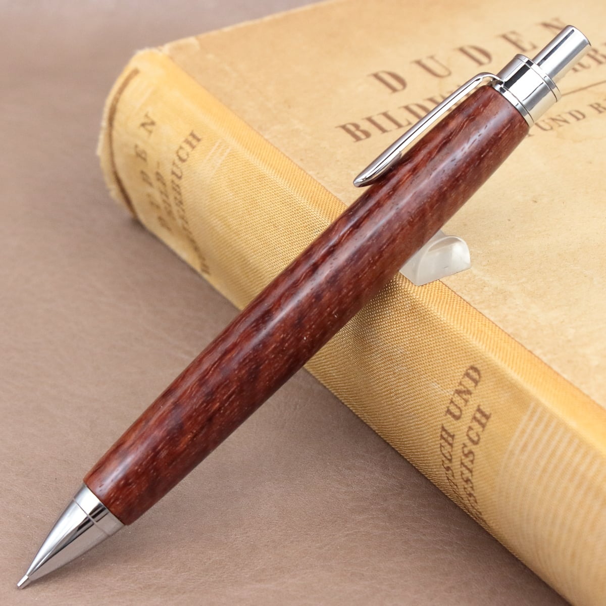 幻の国産銘木 御蔵島の金桑 黄金桑・Pencil 0.5mm」木軸シャープ