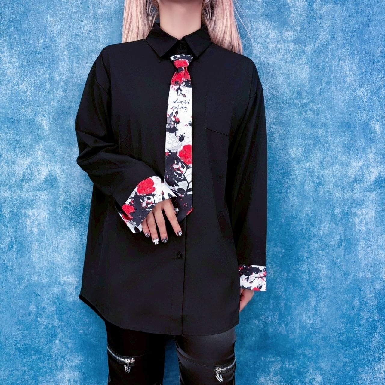 ネクタイ付きロングシャツ —ROSE GRAPHIC— | NIER CLOTHING