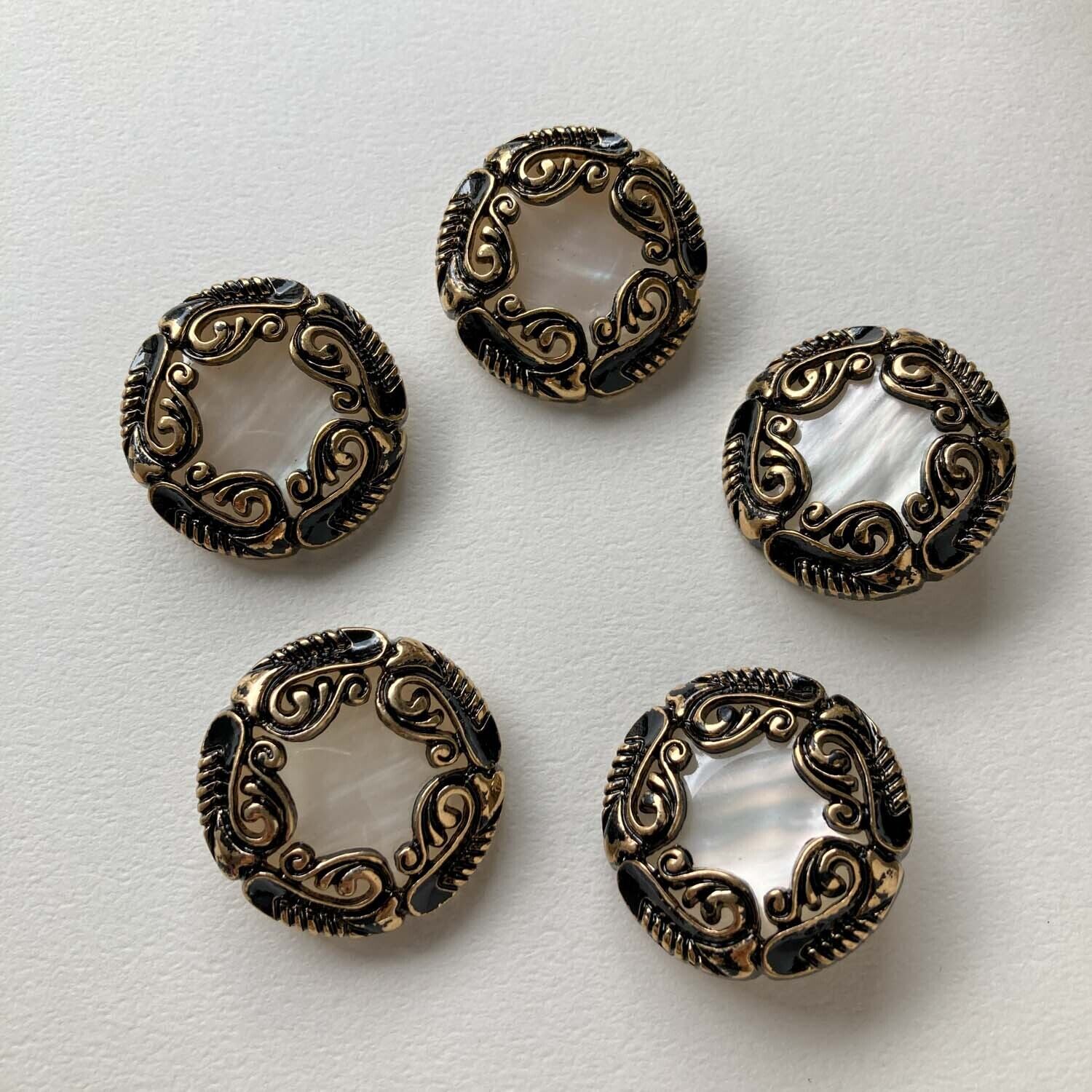 ロココ調フレームのシェル風ボタン（30mm） | Dua-アクセサリーパーツ