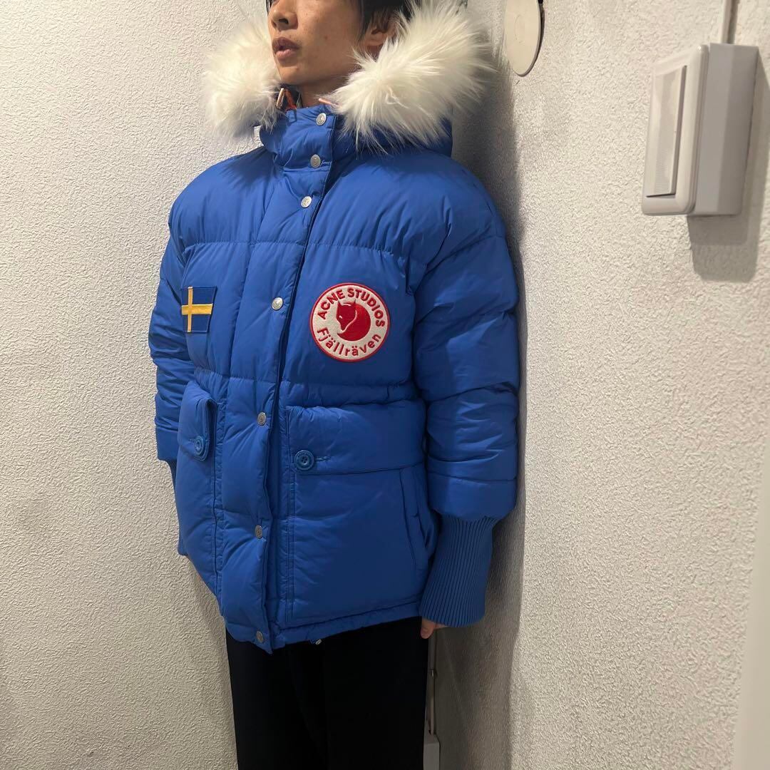 Acne Studios (アクネステュディオス) のダウンコート＜Halifax＞は 