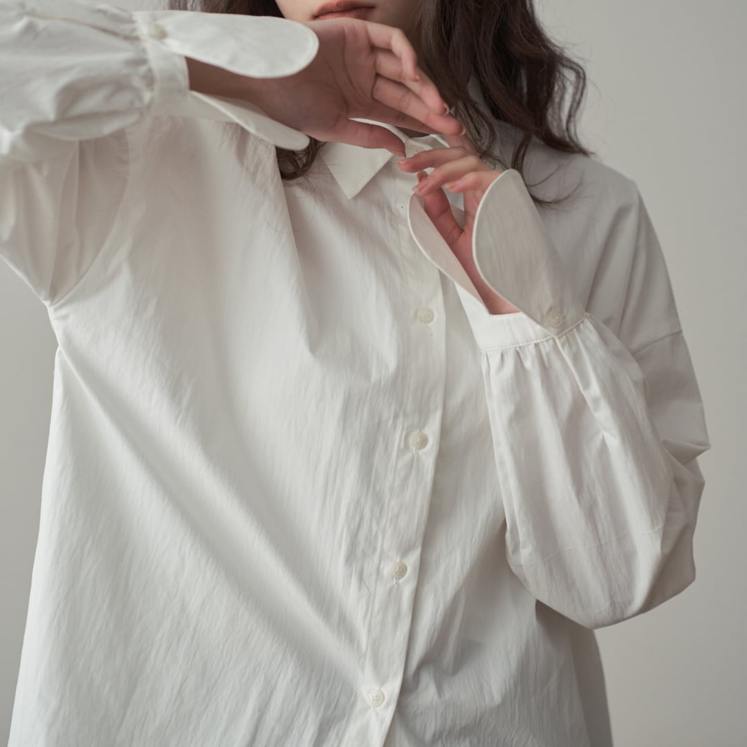 long sleeved plain white simple shirt