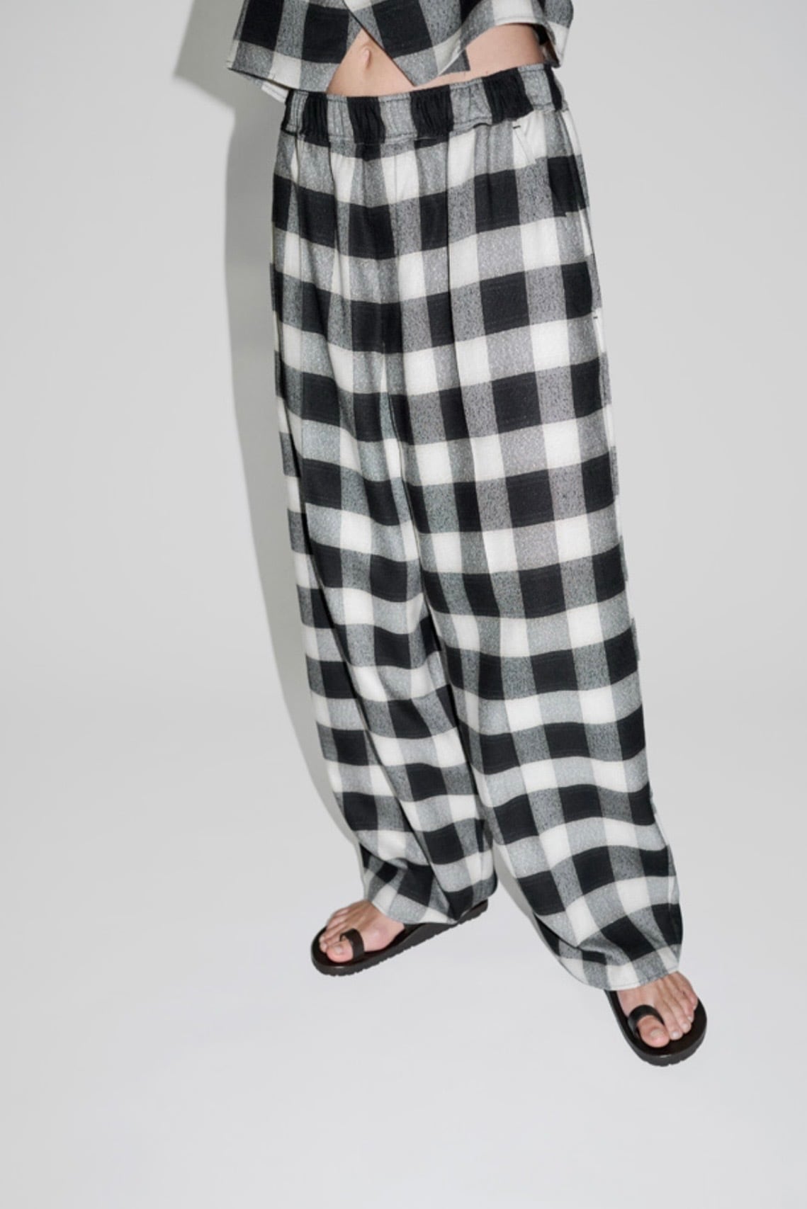 Cristaseya [OVERSIZED PYJAMA PANTS] | LILLY DEL SALONE