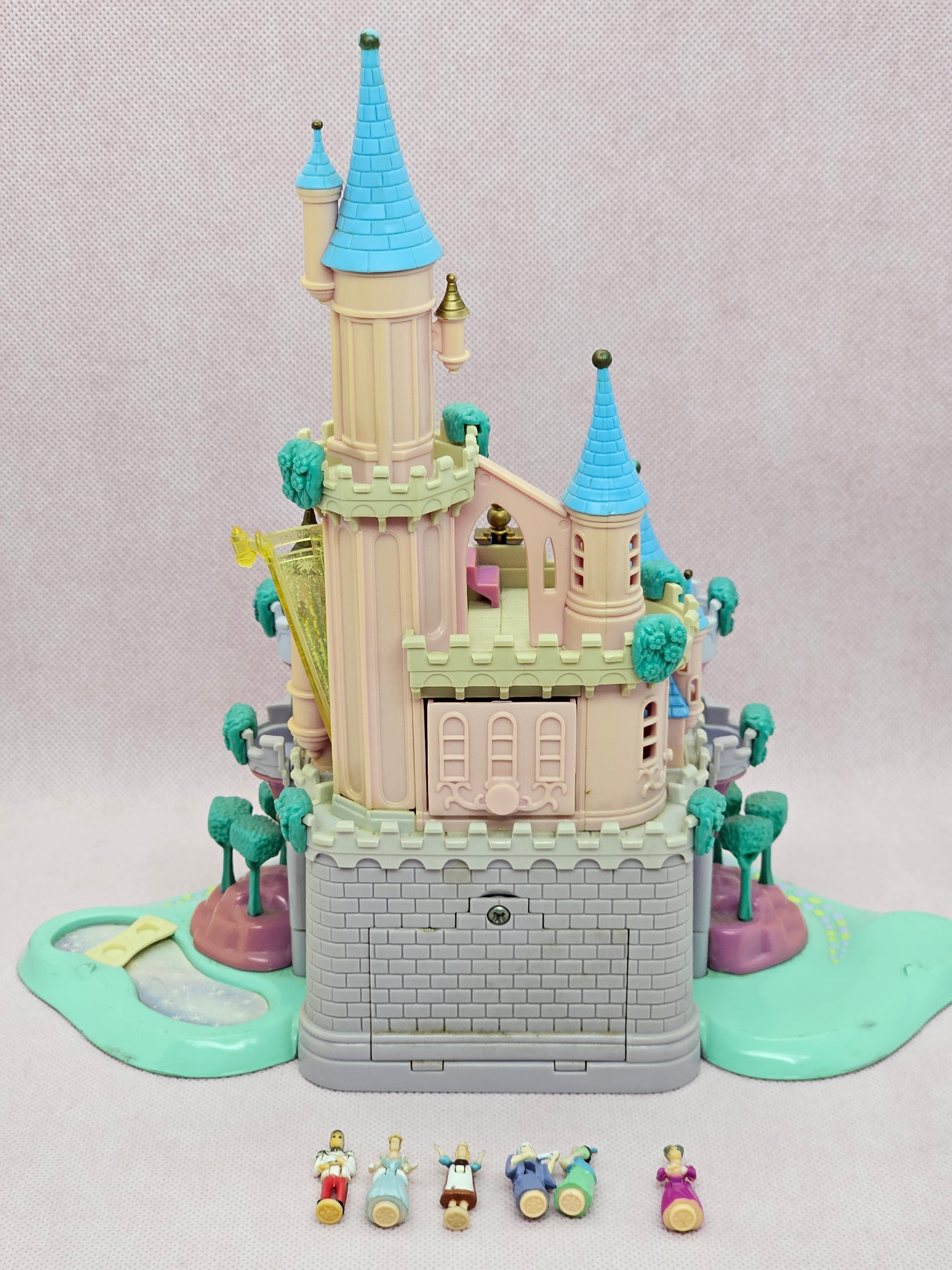 ディズニー ライトアップシンデレラ城 ライトアップ可 | ポーリー