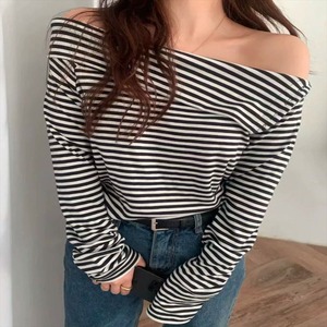 【送料無料】 Tシャツ 2色 ロング丈 長袖 ワンショルダー Aライン フレア プルオーバー 薄手生地 しましま ボーダー かわいい 大人可愛い 大人女子 こなれ感 シンプル カジュアル 大人 上品 おしゃれ お洒落 ラフ コンサバ エレガント ガーリー デート お出かけ お茶会 女子会 休日 授業参観 春 秋 30代 40代 女性用 レディース 着回し プチプライス カラバリ デイリーユース 普段使い ファッション 着痩せ 垢抜け ホワイト グレー 大人カラー モノトーン