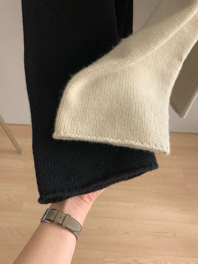 (予約) HAUS / Pelic cashmere sweater 2color