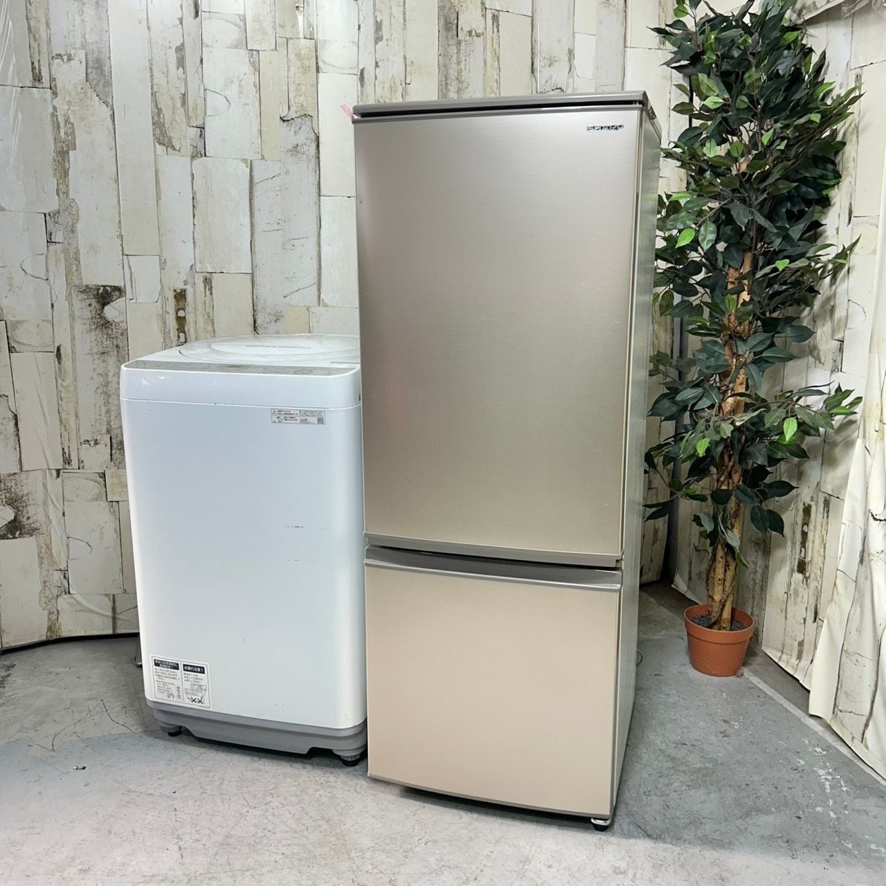 冷蔵庫 シャープ SJ-D17FJ-N 167L 2019年製 生活家電 SHARP 左右開き