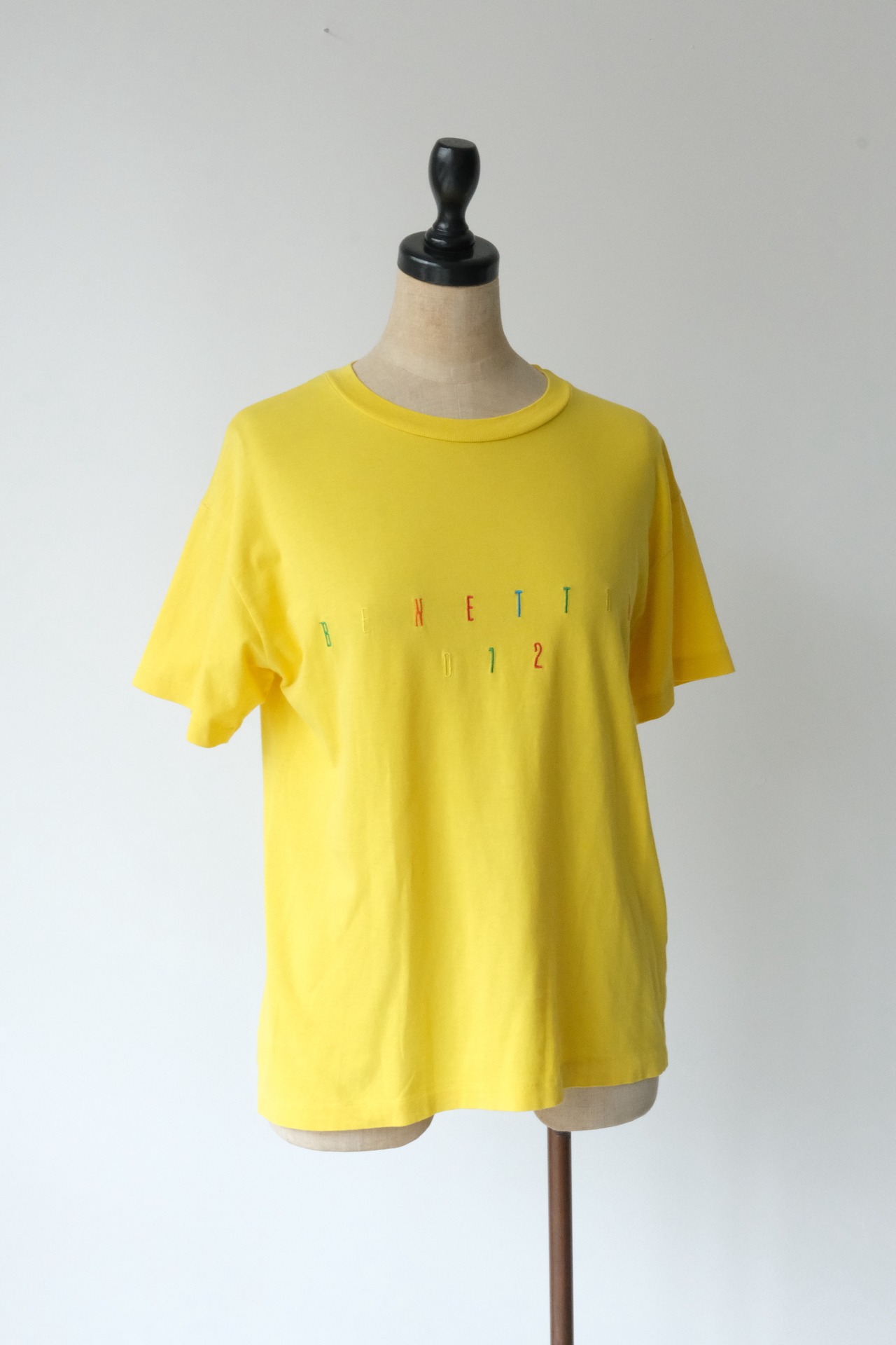 Benetton 012 rainbow embroidery t-shirt