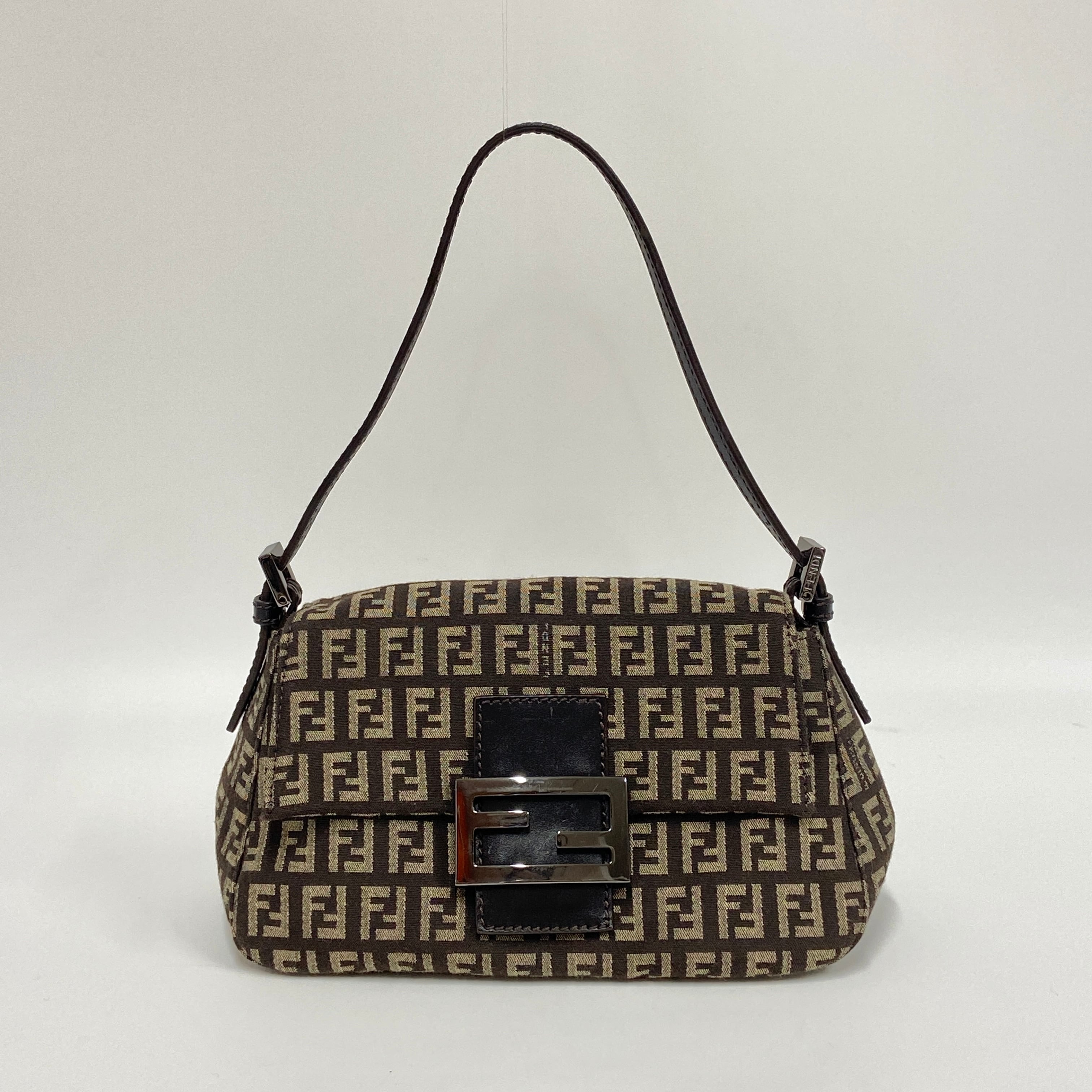 FENDI フェンディ ズッキーノ ワンショルダーバッグ ブラウン 9474