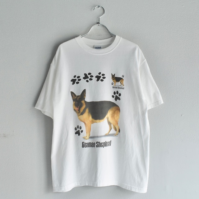 “German Shepherd” Front Printed Animal T-shirt s/s