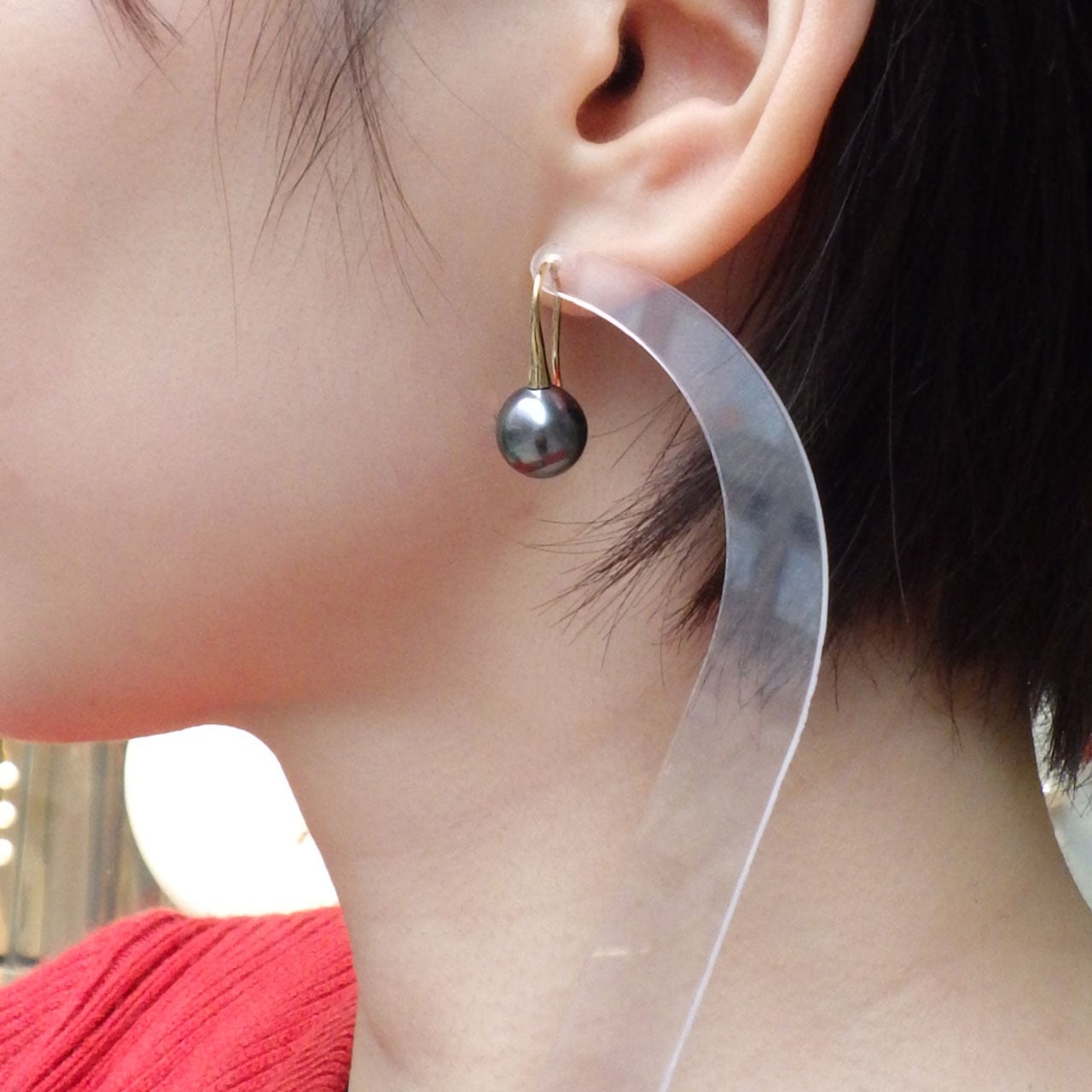 K18YG 南洋黒蝶真珠フックピアス 9.0－9.5mm（KR80205） | KAWABE