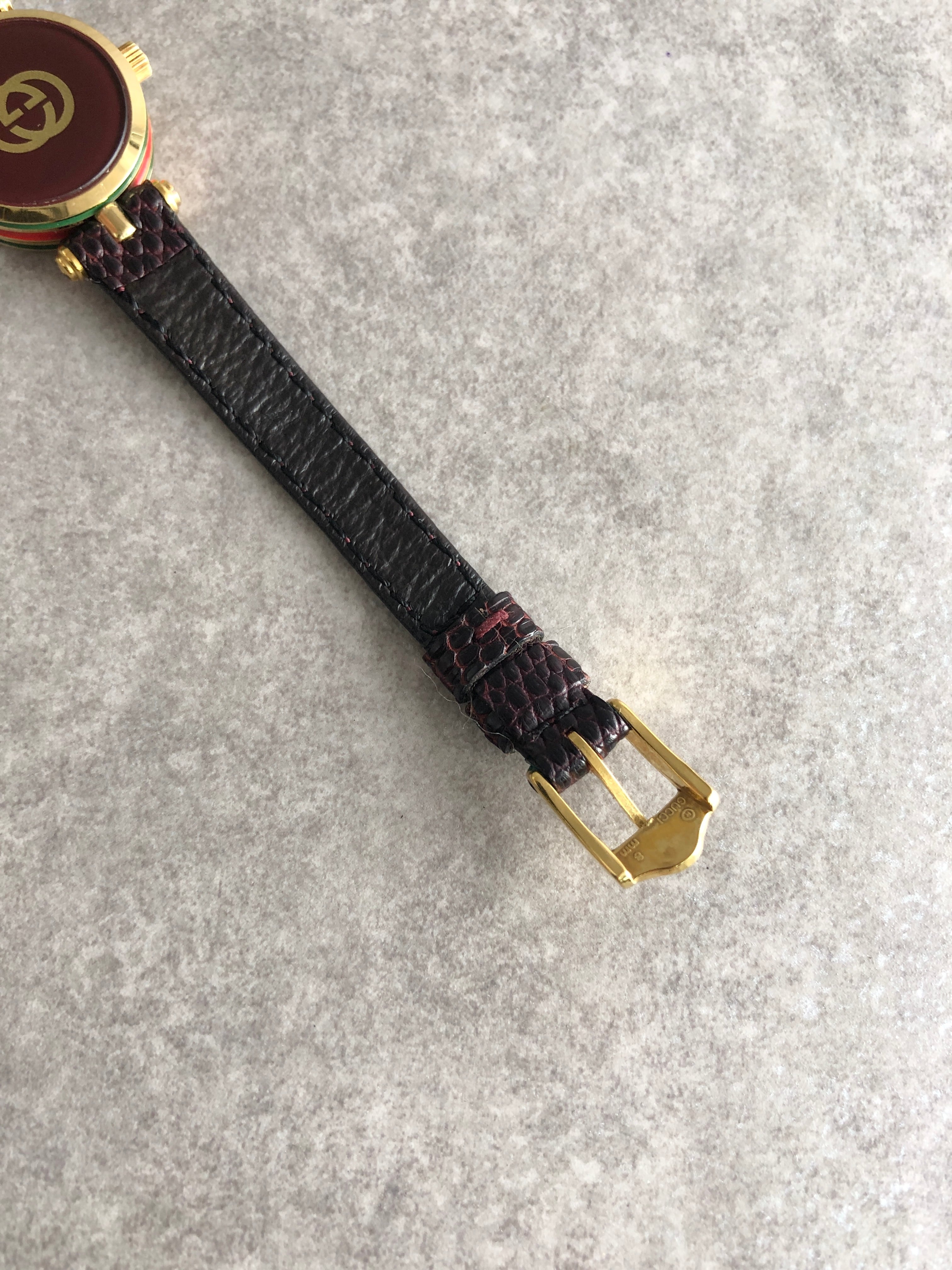 GUCCI グッチ 腕時計 ゴールド レッド シェリーライン レザー
