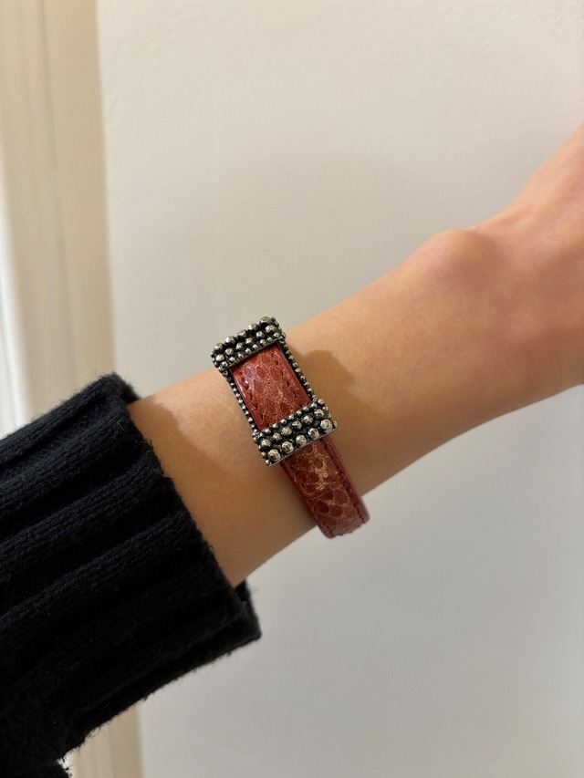 BOTTEGA VENETA/ vintage leather red bracelet.