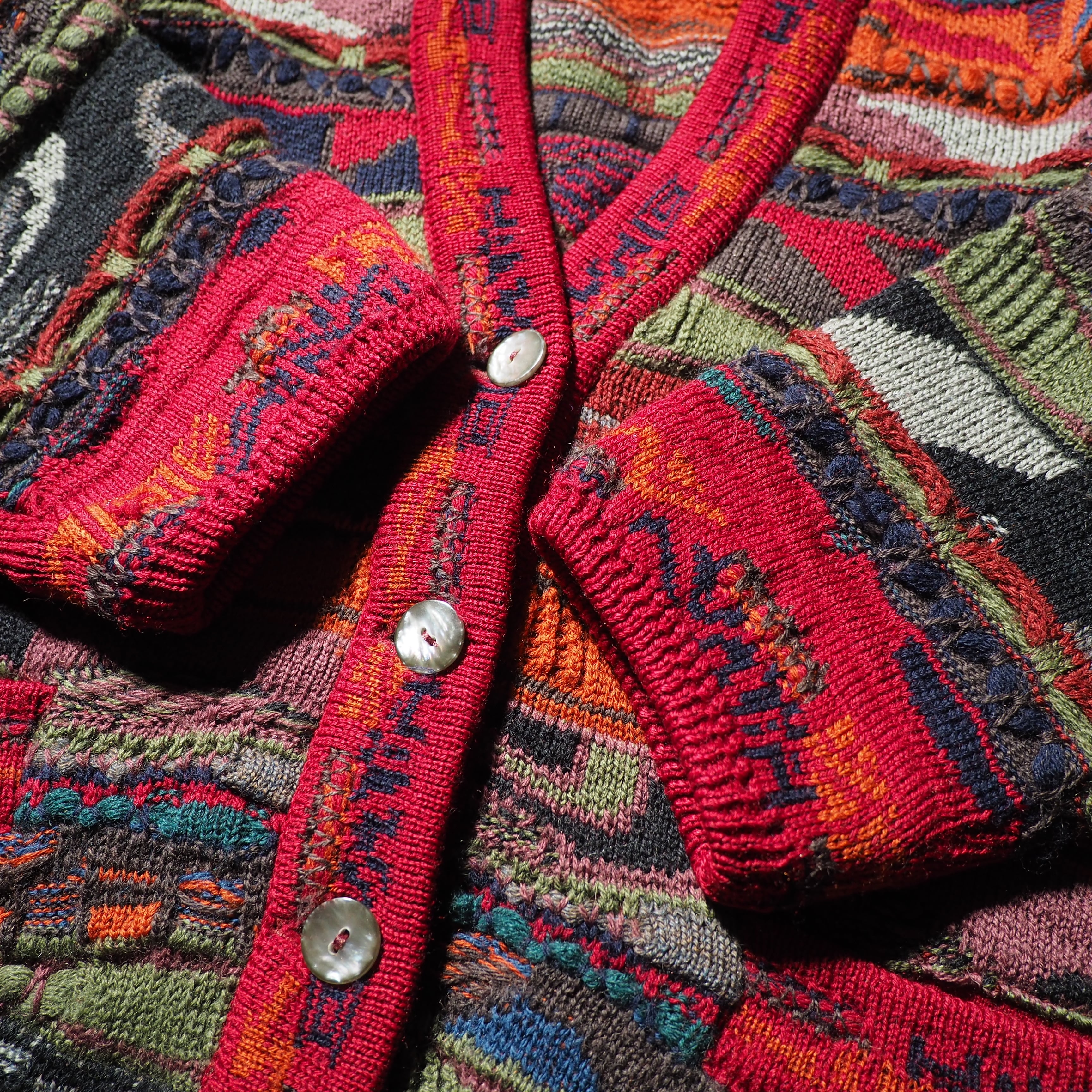 " COOGI " Richly multi color Embbossed vintage loose 3D knit cardigan