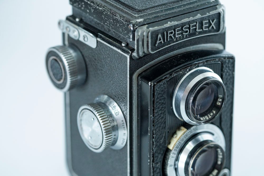 二眼レフカメラ AIRESFLEX アイレスフレックス Ⅳ型 【送料無料 二眼レフカメラ AIRESFLEX アイレスフレックス Ⅳ型 【送料無料
