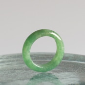 【10.5号】なかなか手に入らないとろけるグリーン！ A貨翡翠 jd_rg1397