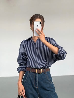 モダンリネンストライプシャツ