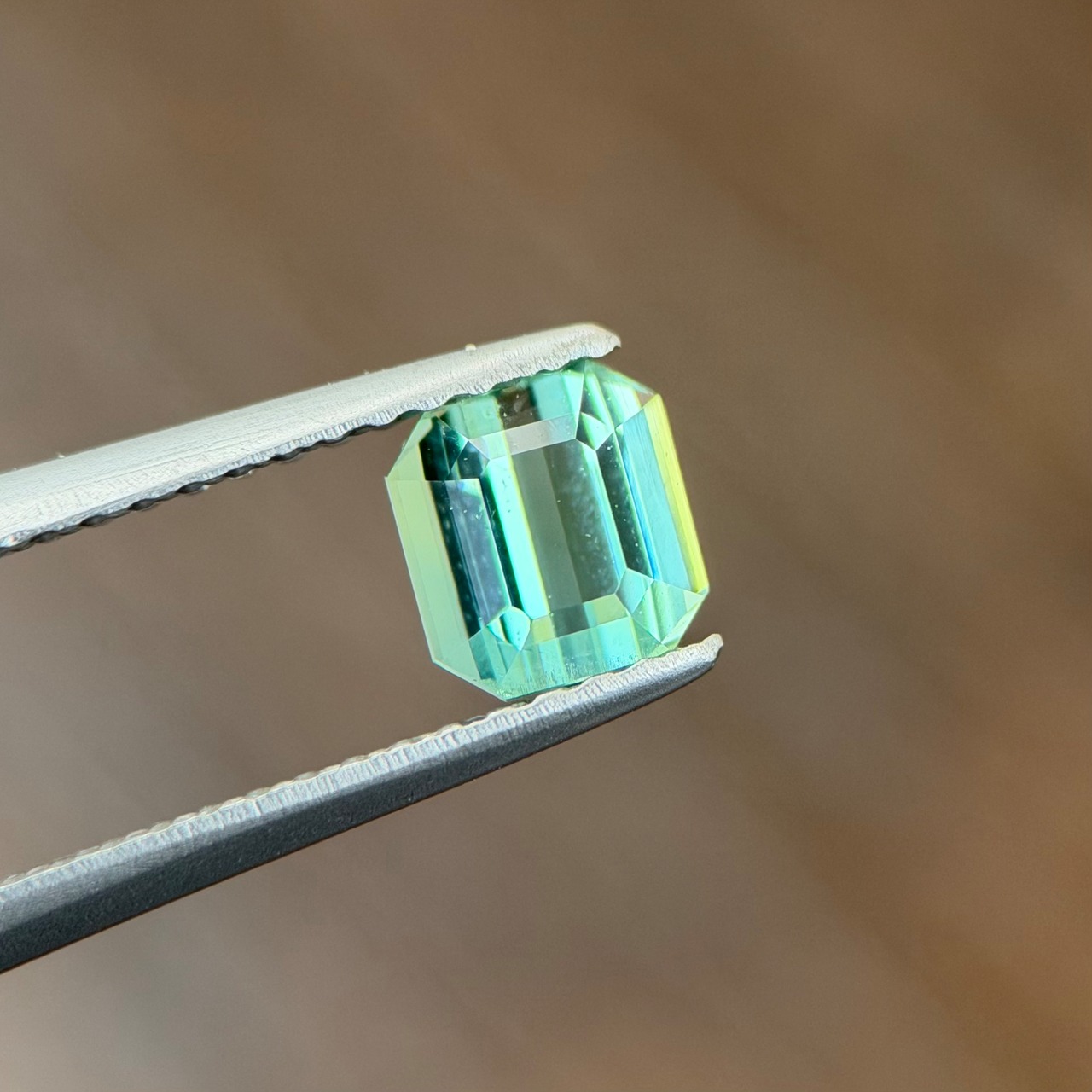 新春企画 [3] トルマリン 5.2x4.9mm, 0.79ct, アフガニスタン産