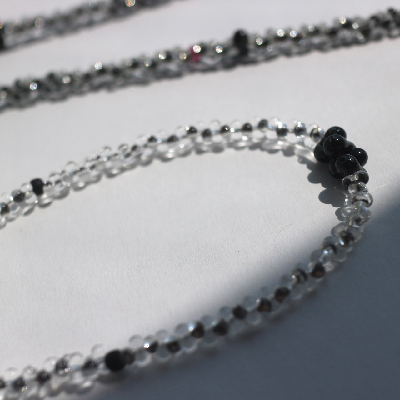クリアガラスビーズネックレス