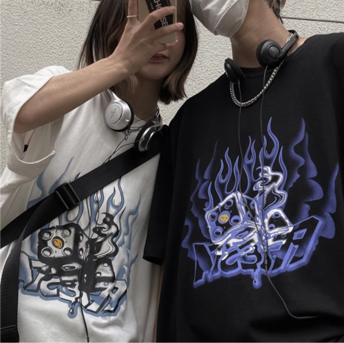 オーバーサイズ　ファイアーロゴ　Tシャツ