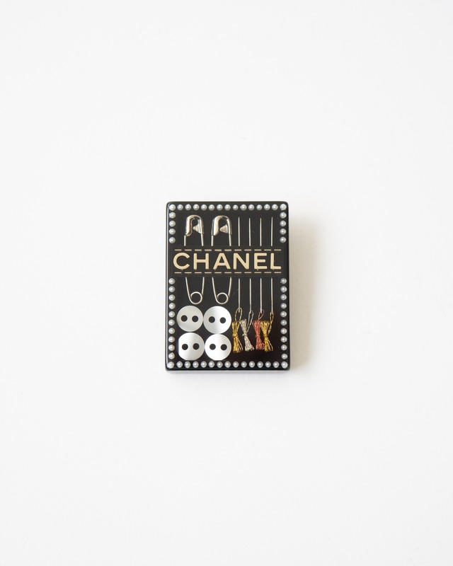 〈CHANEL〉Sewing Kit Brooch 2017AW