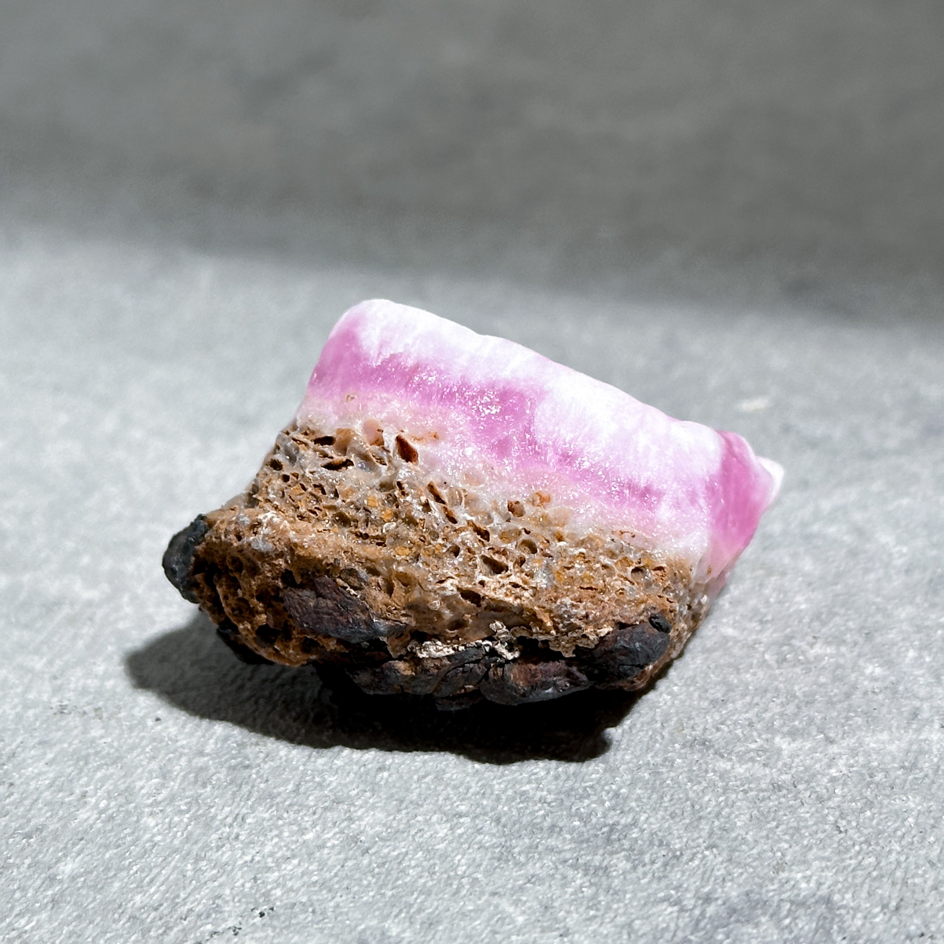 ピンクアラゴナイト　天然石　パワーストーン　希少　レア　美品　スピリチュアル ピンクアラゴナイト 天然石 パワーストーン 希少 レア 美品