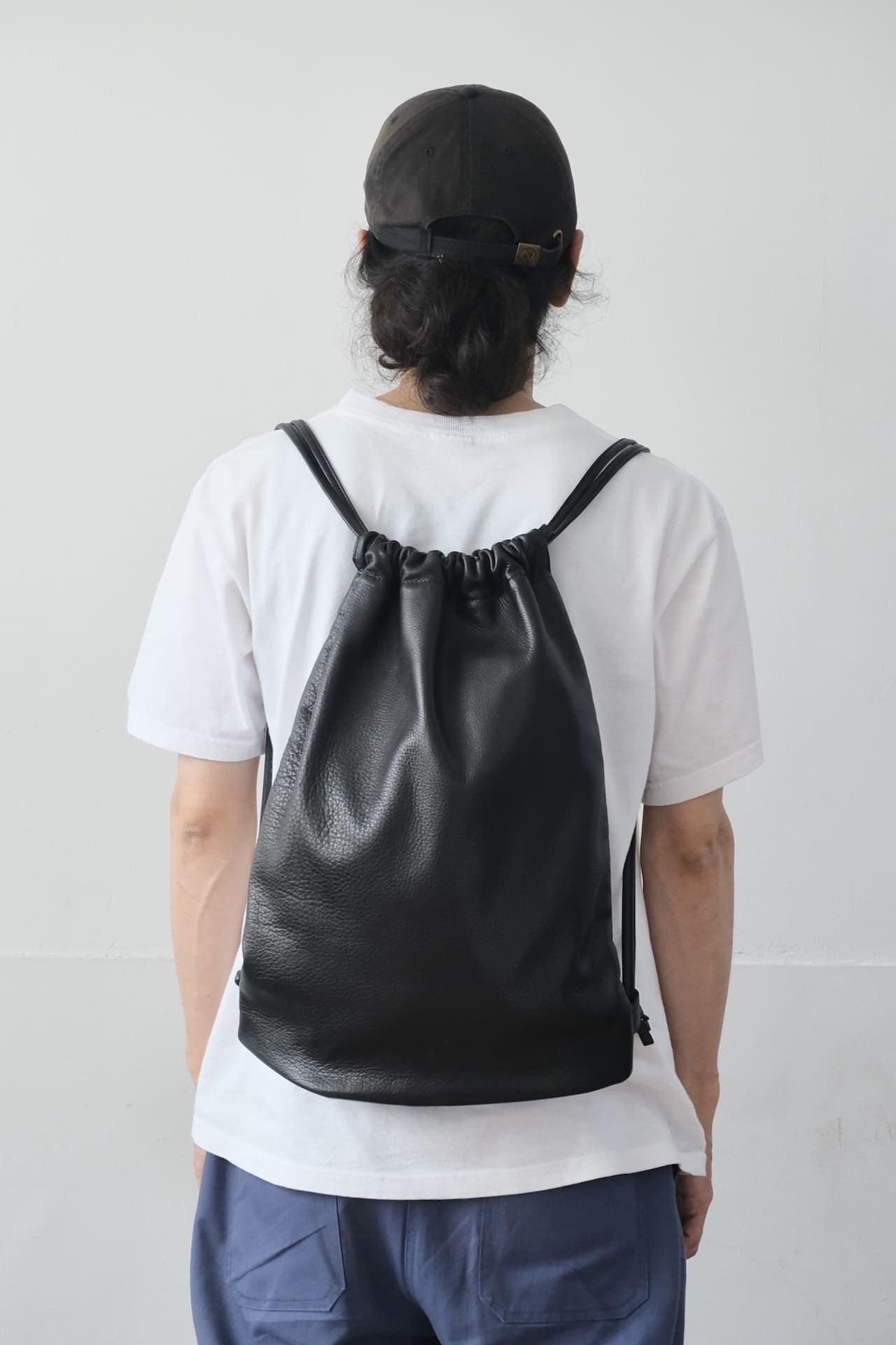 FUJITO Leather Knapsack Black | Directors Web Shop