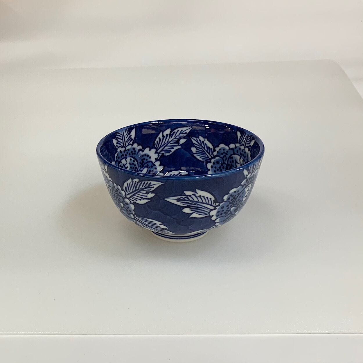 源右衛門窯作 染付牡丹絵 飯碗 | 有田焼の有光堂 | 源右衛門窯特約店
