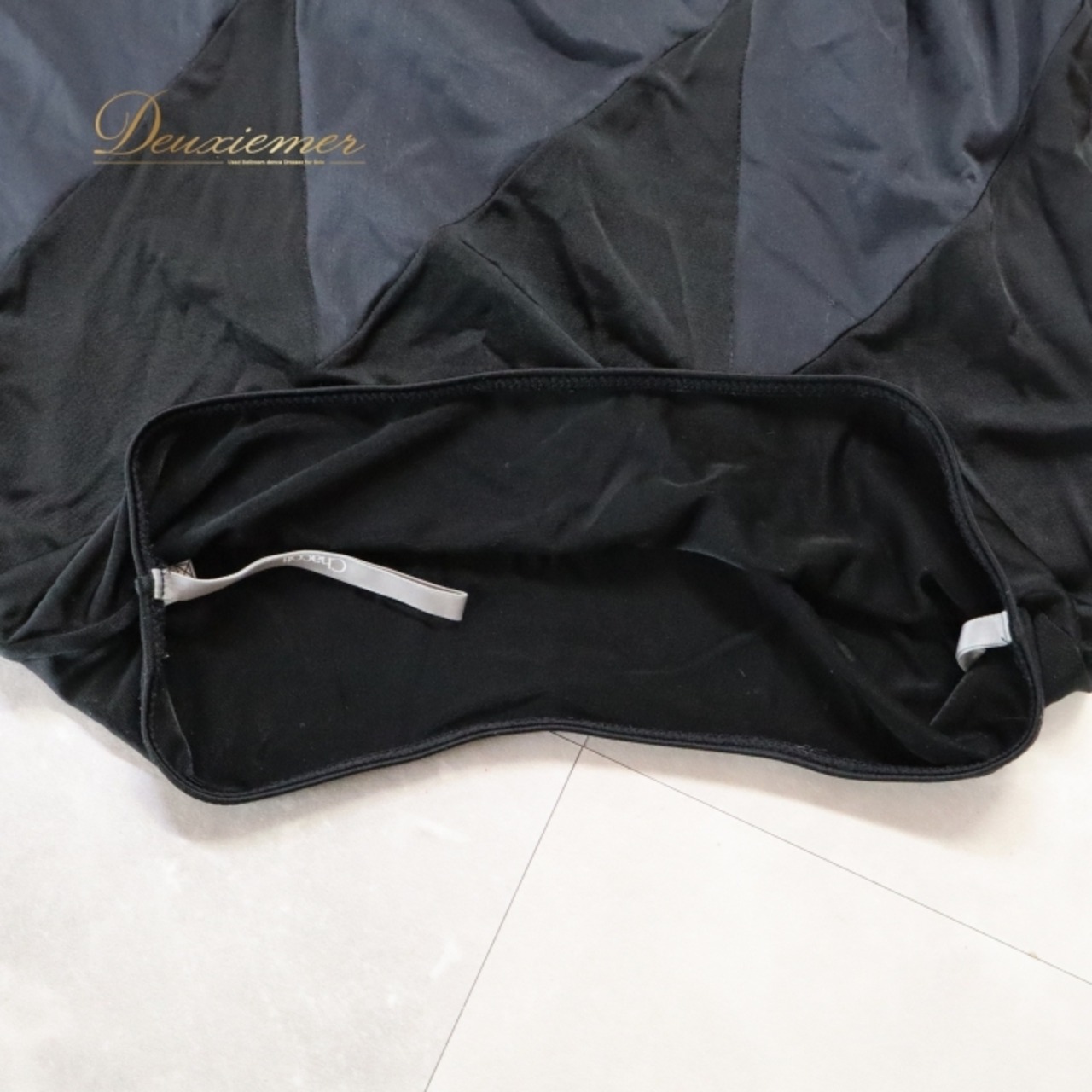 社交ダンス 衣装 スカート ブラック系 チャコット ダンススポーツ Chacott Dance Sport レッスン 練習 レッスンウェア 練習着 スリット 黒 無地 チュール かわいい 華やか おしゃれ 上品 大人っぽい 軽やか ふんわり 日本製 レディース ダンス衣装 スポーツウェア おしゃれスカート ブラックスカート スリットスカート フレアスカート