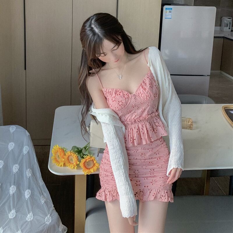 フローラルバッグヒップスカートスリングツーピーススーツレディース夏2020新しいファッションウエスタン気質スーツ ブラックストロベリース51737829750